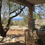 Secluded House With A Parking Space Cove Stratincica, Korcula - 13430 *
