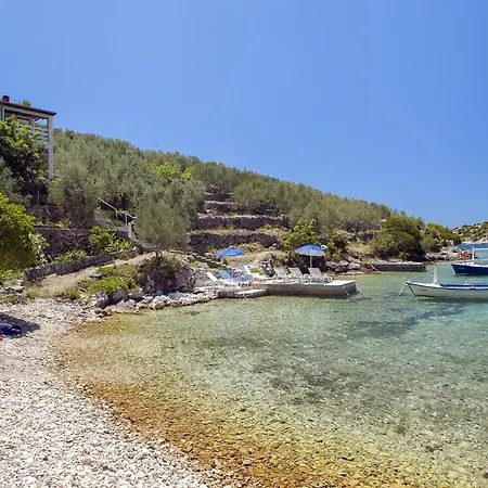 Secluded House With A Parking Space Cove Stratincica, Korcula - 13430 *