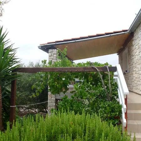 Secluded House With A Parking Space Cove Stratincica, Korcula - 13430